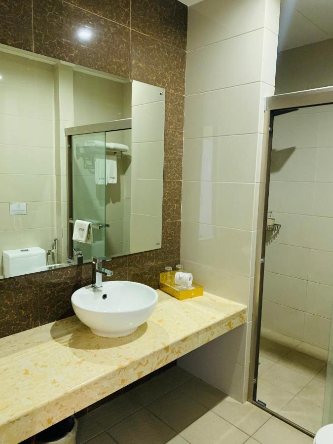 Wafa Hotel & Apartment Kampong Mata Mata Exterior photo